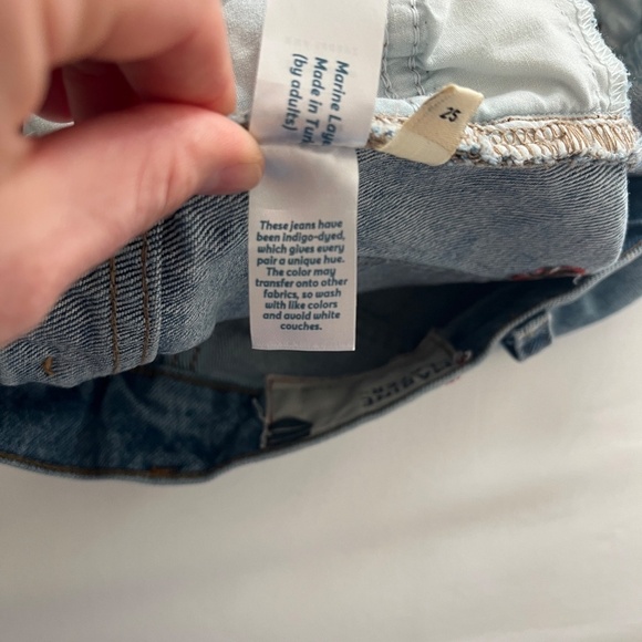 Marine Layer Sasha Floral Embroidered Denim Jean Shorts | Size 25 - Picture 10 of 12